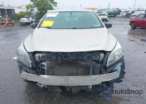 2013 Chevrolet Malibu 1Ls z USA, uszkodzony, nr VIN 1G11B5SA2DF331062